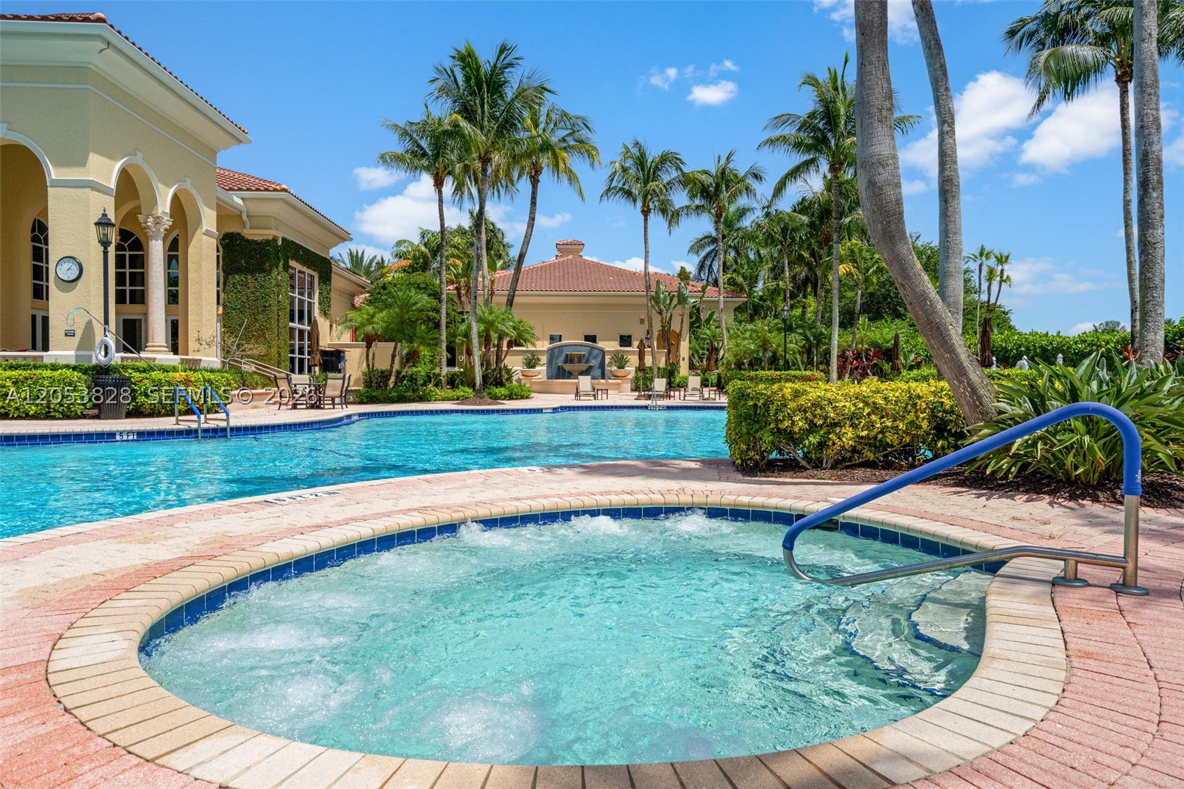 343 Merlin Way, Plantation FL 33324