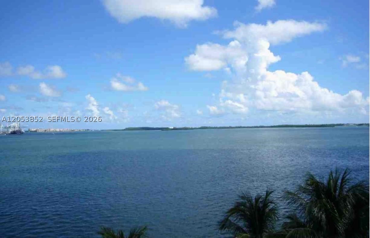808 Brickell Key Dr #606, Miami FL 33131