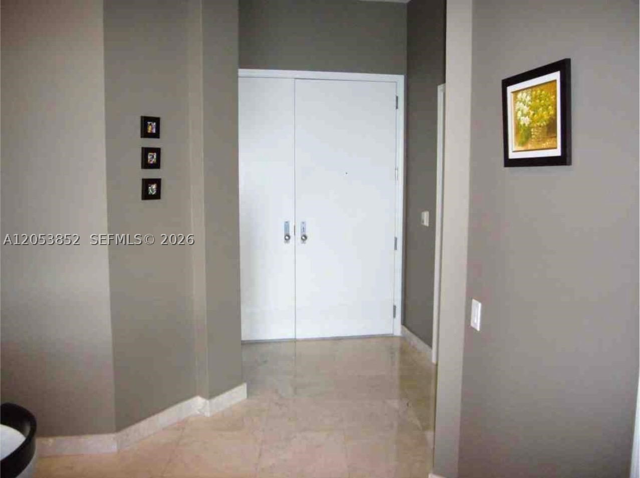 808 Brickell Key Dr #606, Miami FL 33131