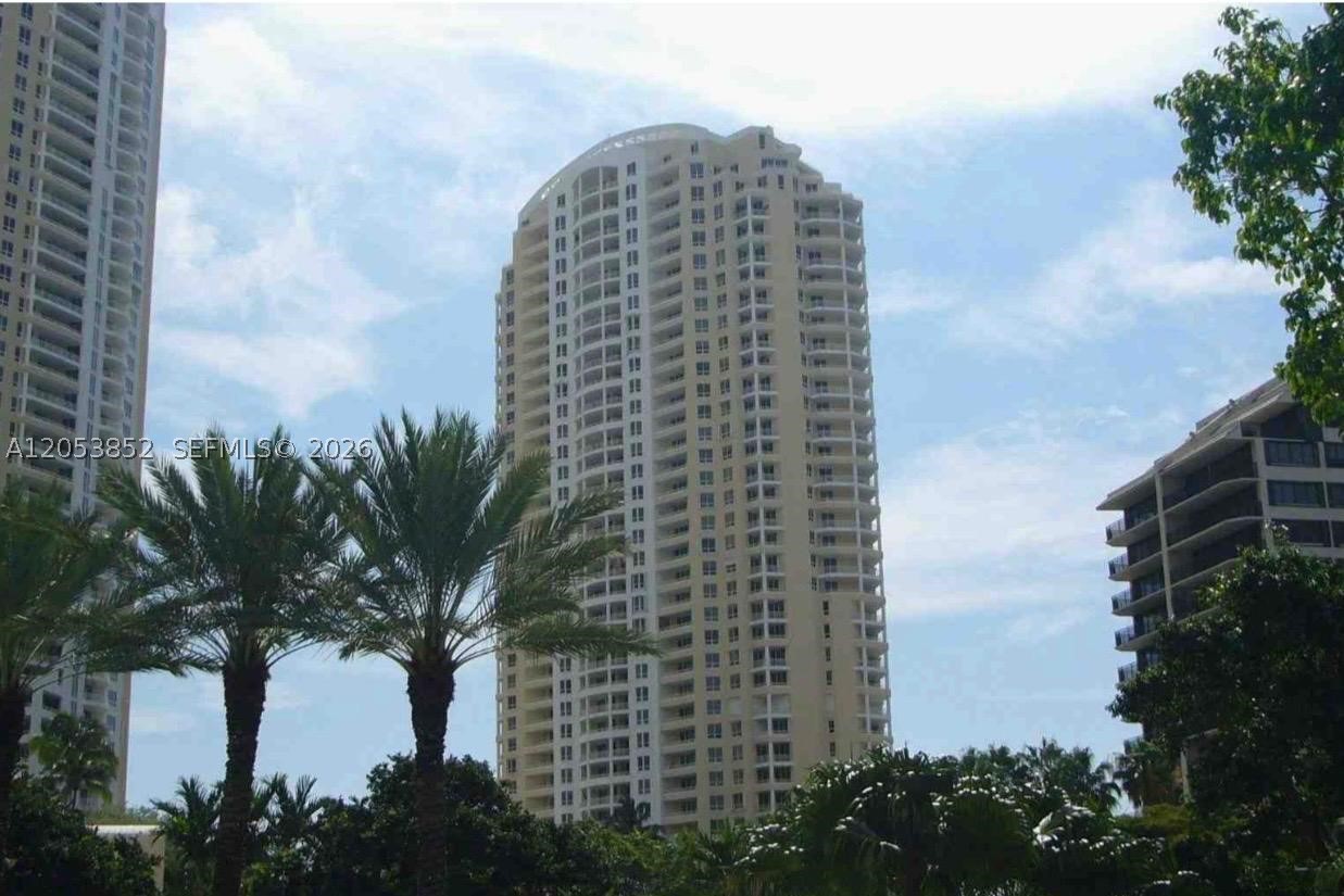 808 Brickell Key Dr #606, Miami FL 33131