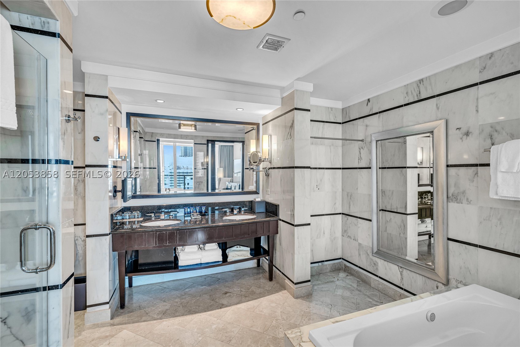 4391 COLLINS AVE #1707, Miami Beach FL 33140