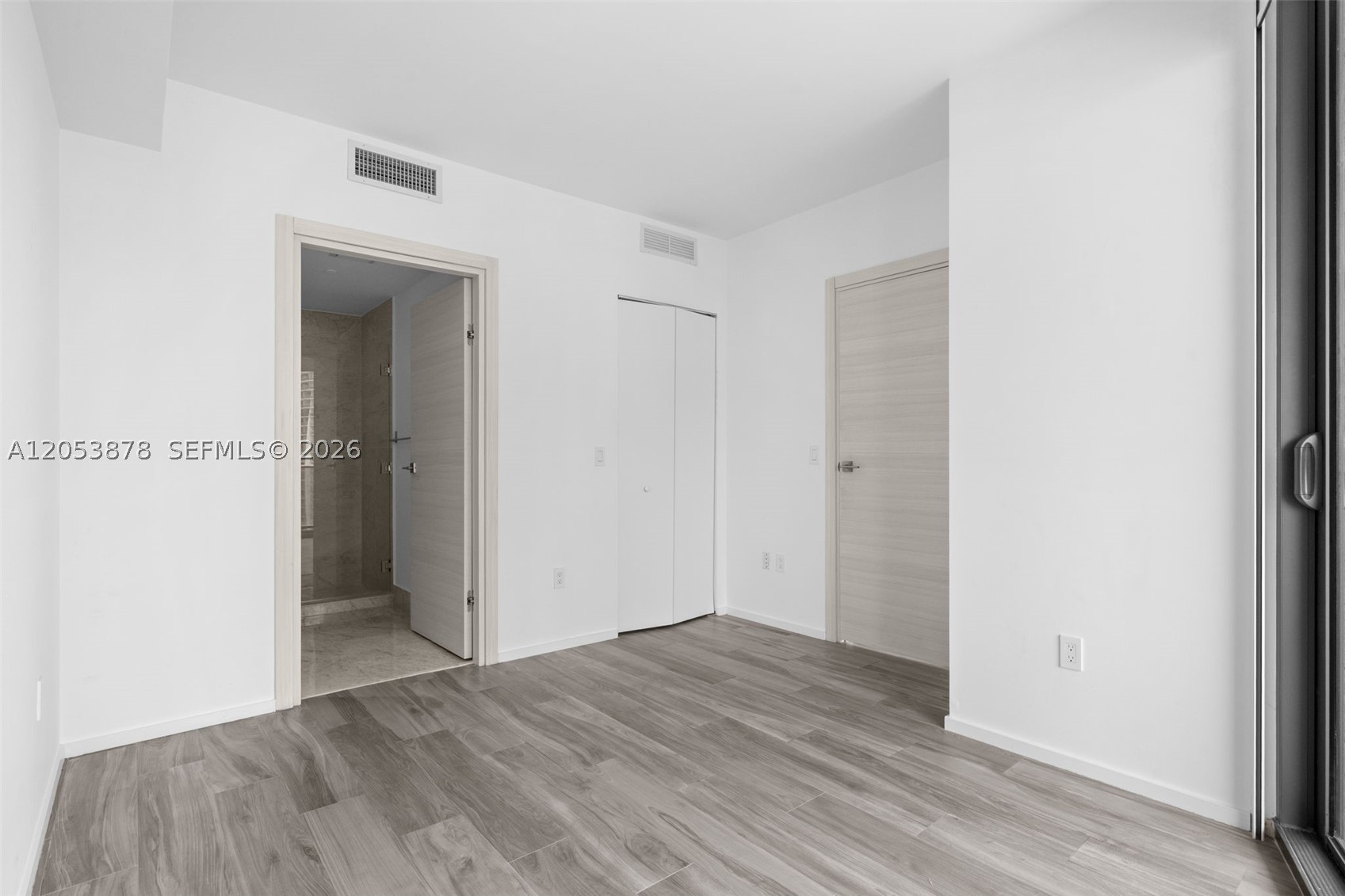 801 S Miami Ave #2002, Miami FL 33130