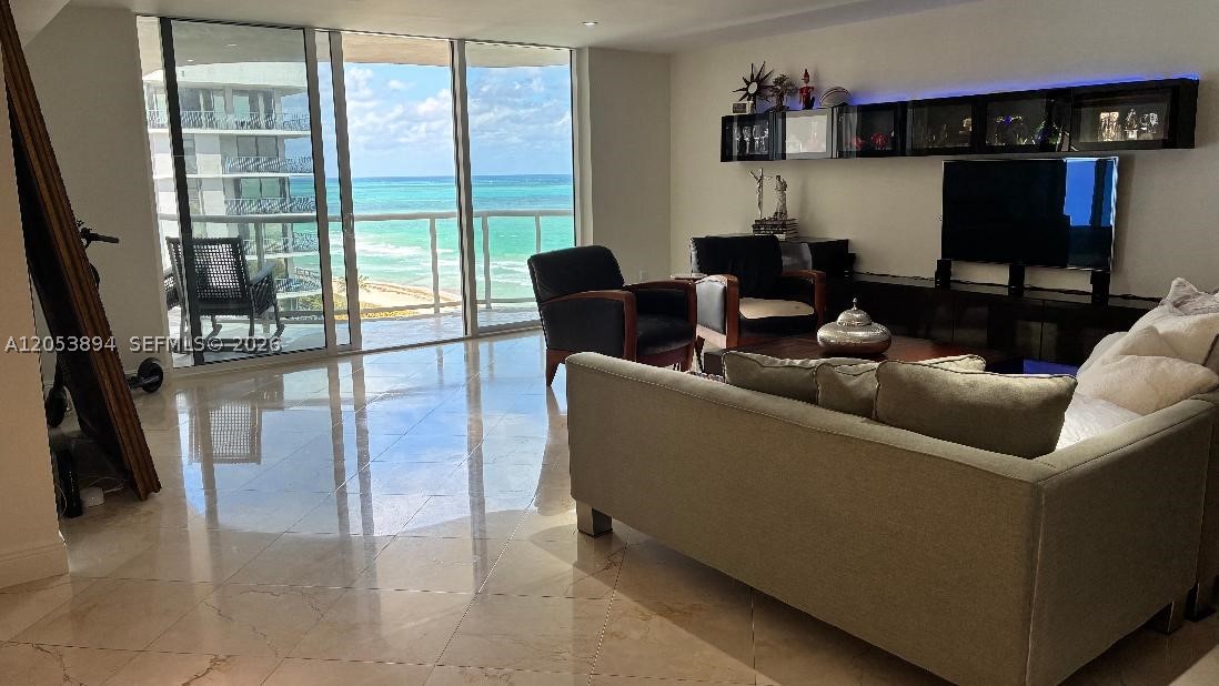 8855 Collins Ave #11B, Surfside FL 33154