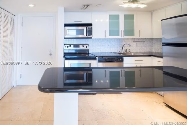770 Claughton Island Dr #1008, Miami FL 33131