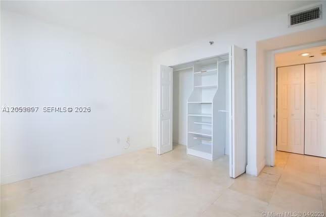 770 Claughton Island Dr #1008, Miami FL 33131
