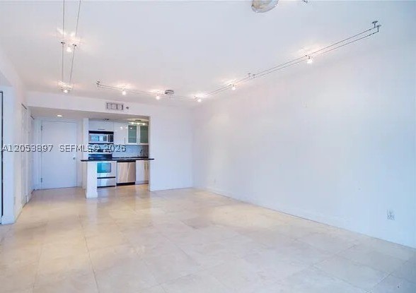 770 Claughton Island Dr #1008, Miami FL 33131