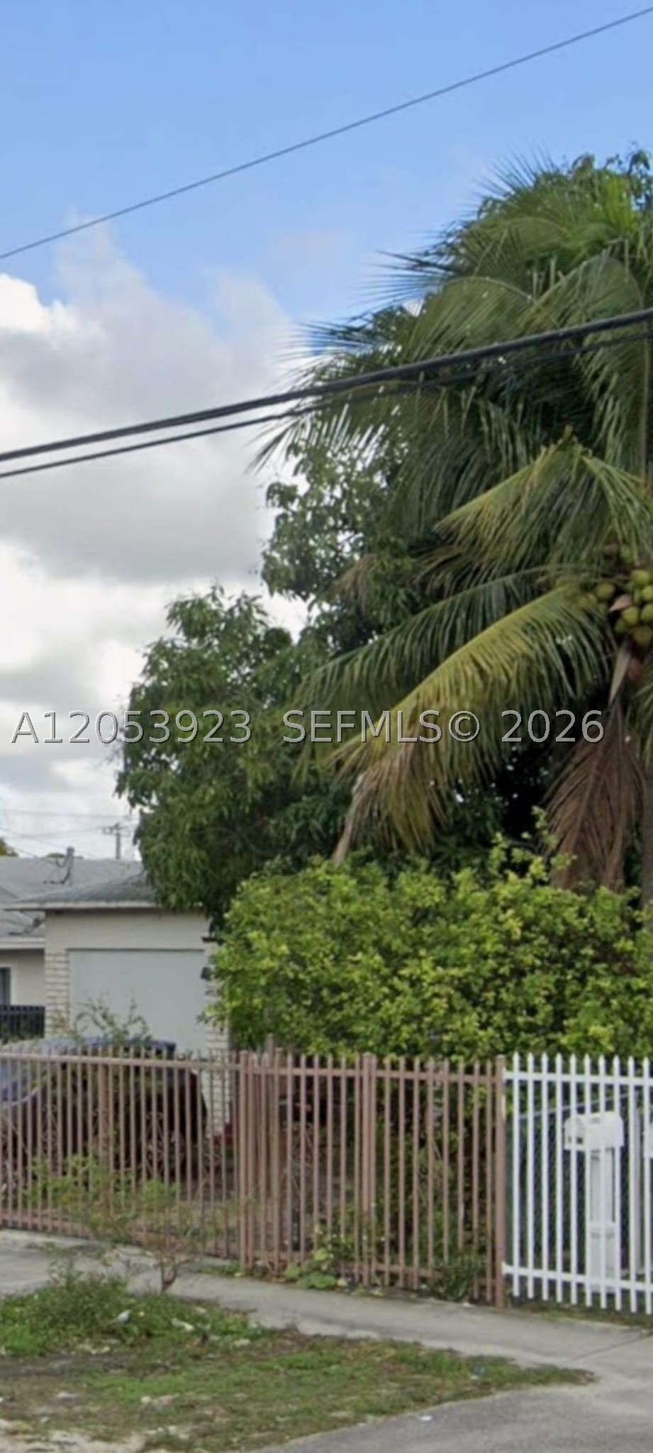 #<MlsListing:0x00007fb2cd446a60>