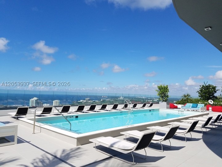 45 SW 9th St #3303, Miami FL 33130