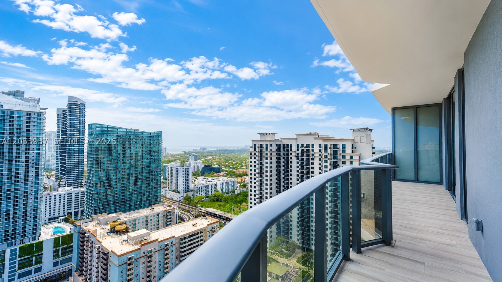 45 SW 9th St #3303, Miami FL 33130