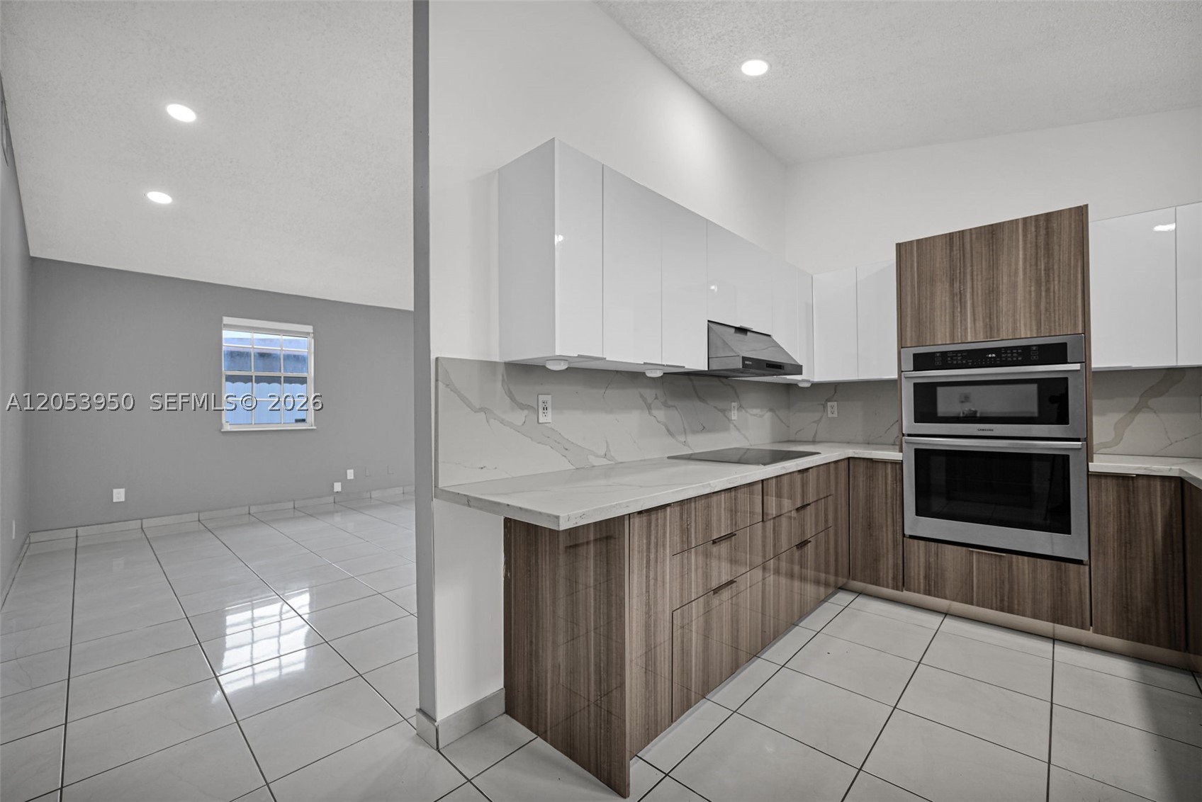 451 E 37th St #451, Hialeah FL 33013