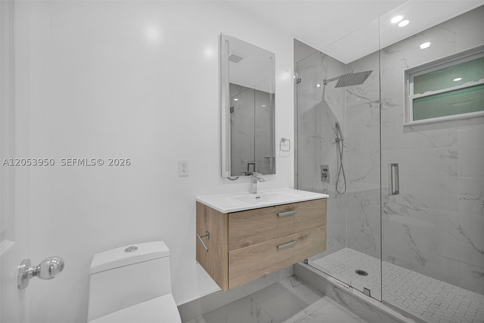 451 E 37th St #451, Hialeah FL 33013