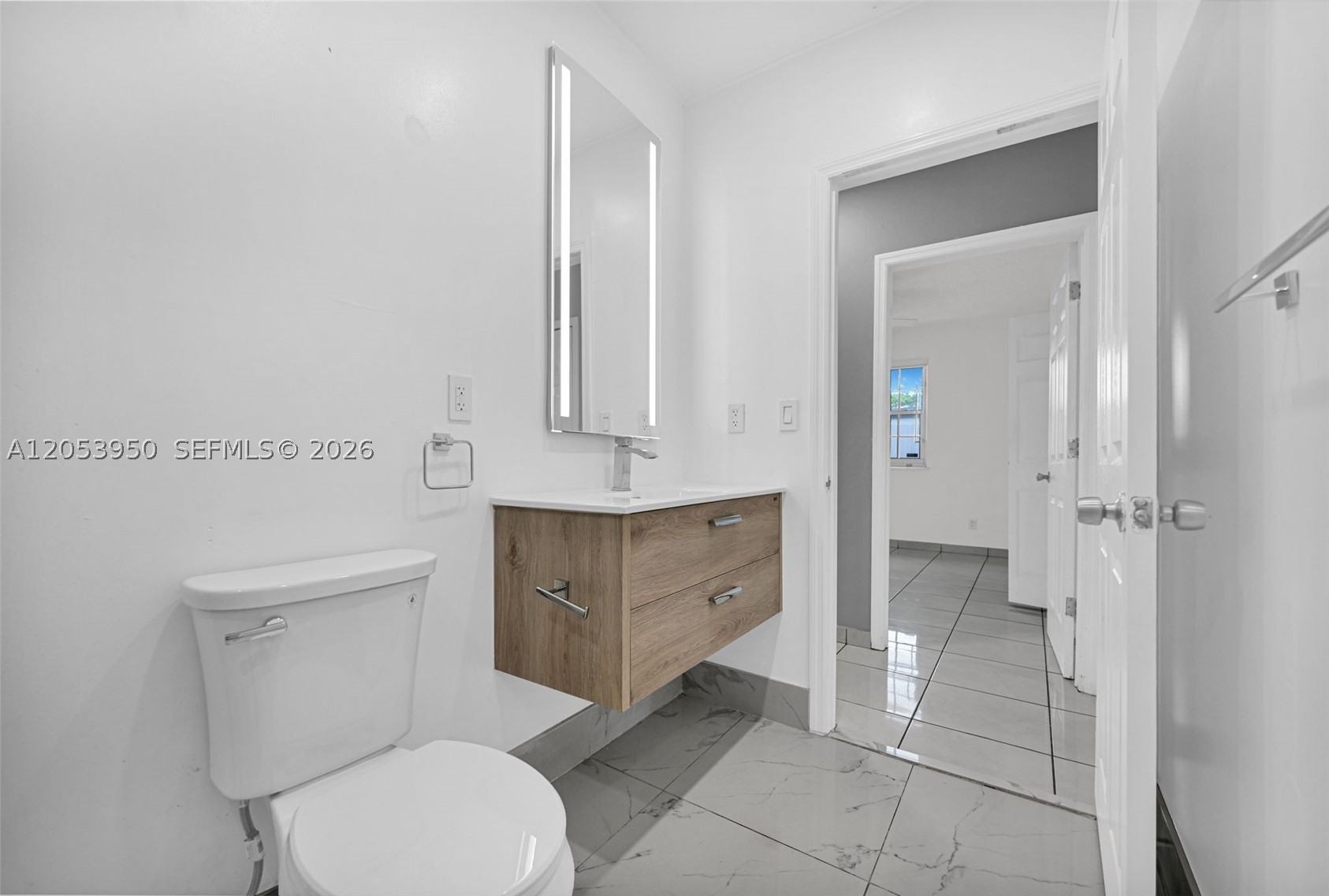 451 E 37th St #451, Hialeah FL 33013