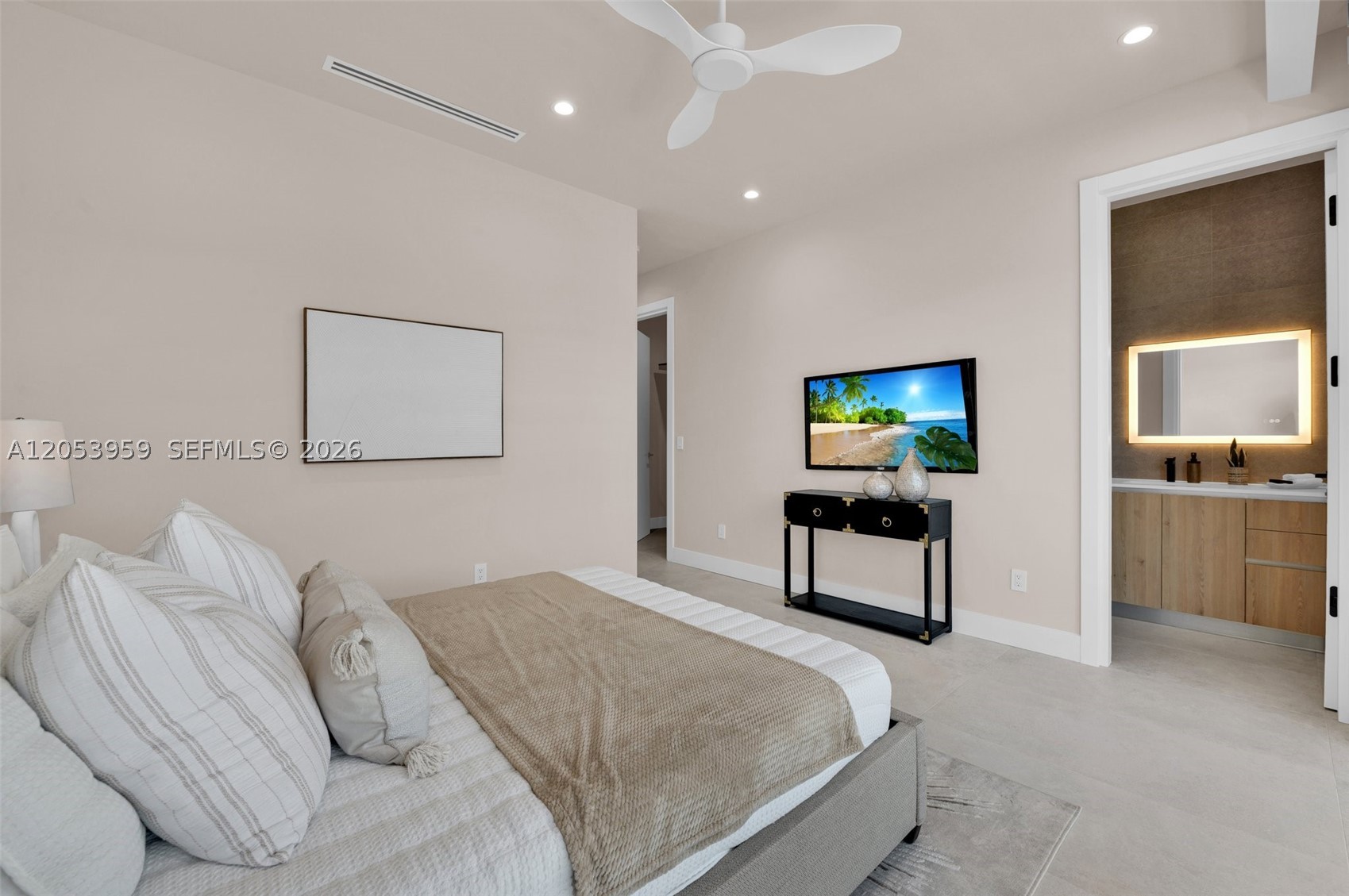 920 NE 17th ave #A, Fort Lauderdale FL 33304