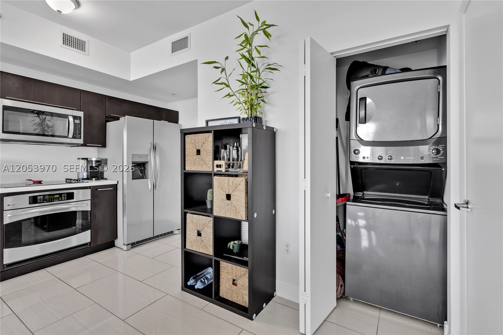 90 SW 3rd St #4403, Miami FL 33130