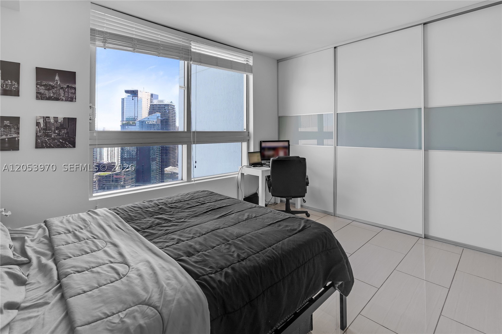 90 SW 3rd St #4403, Miami FL 33130