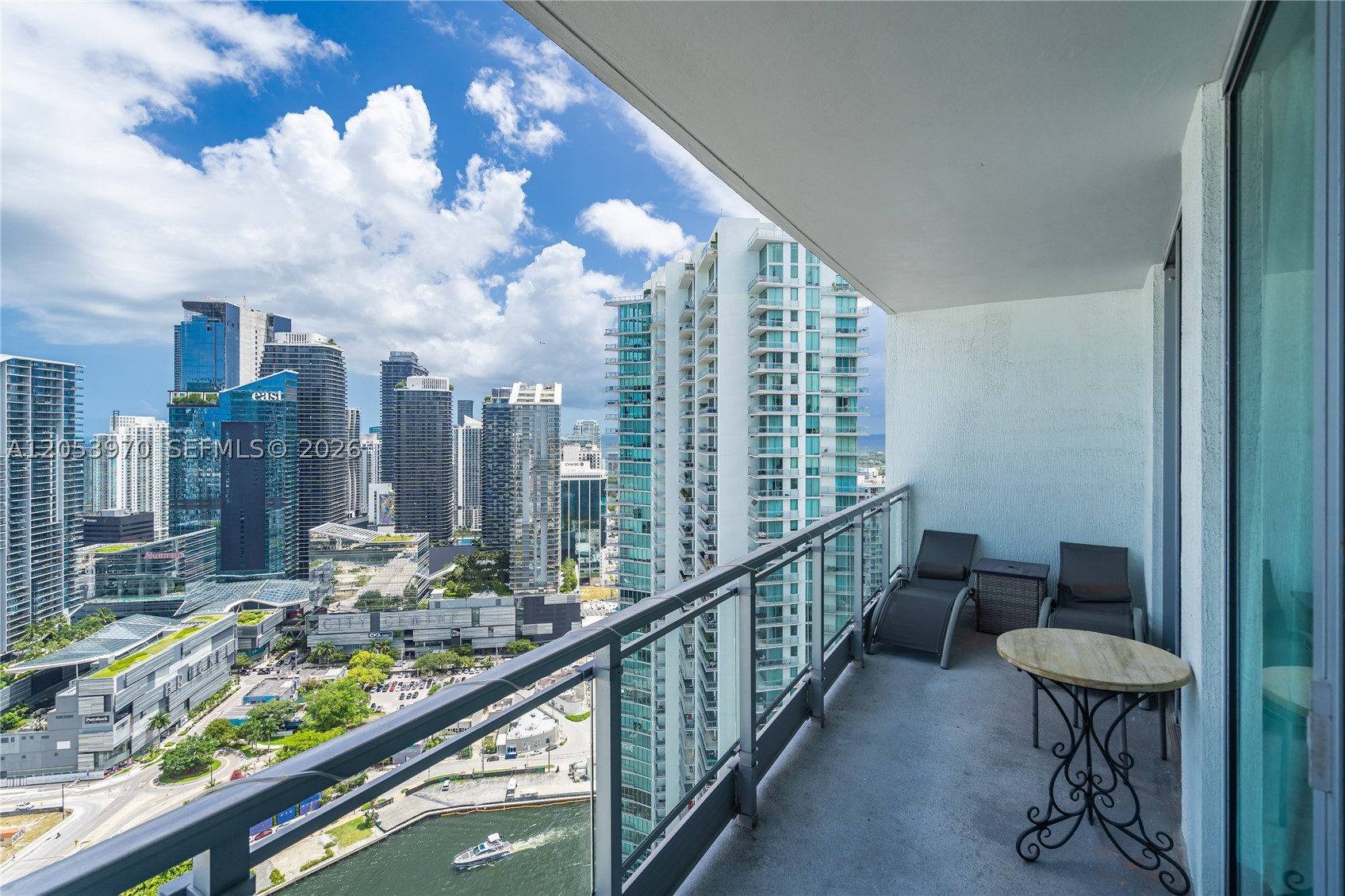 90 SW 3rd St #4403, Miami FL 33130