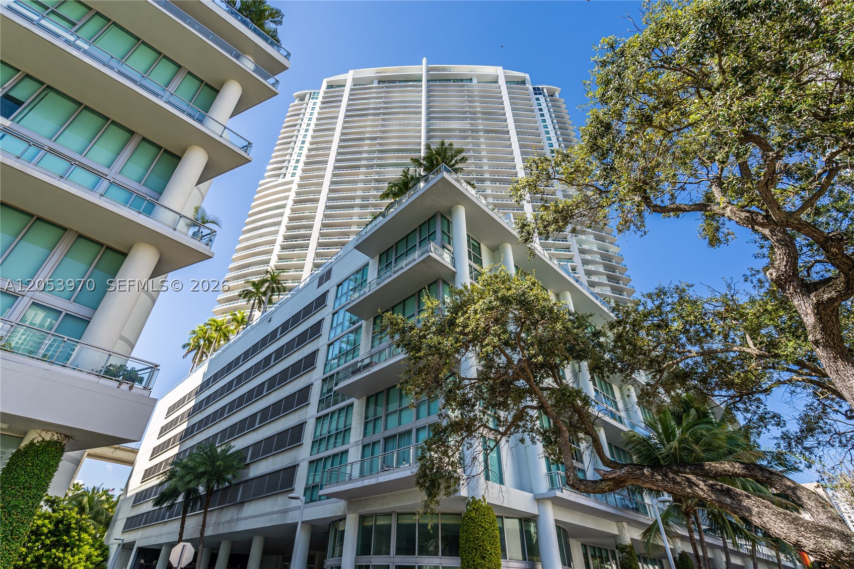90 SW 3rd St #4403, Miami FL 33130