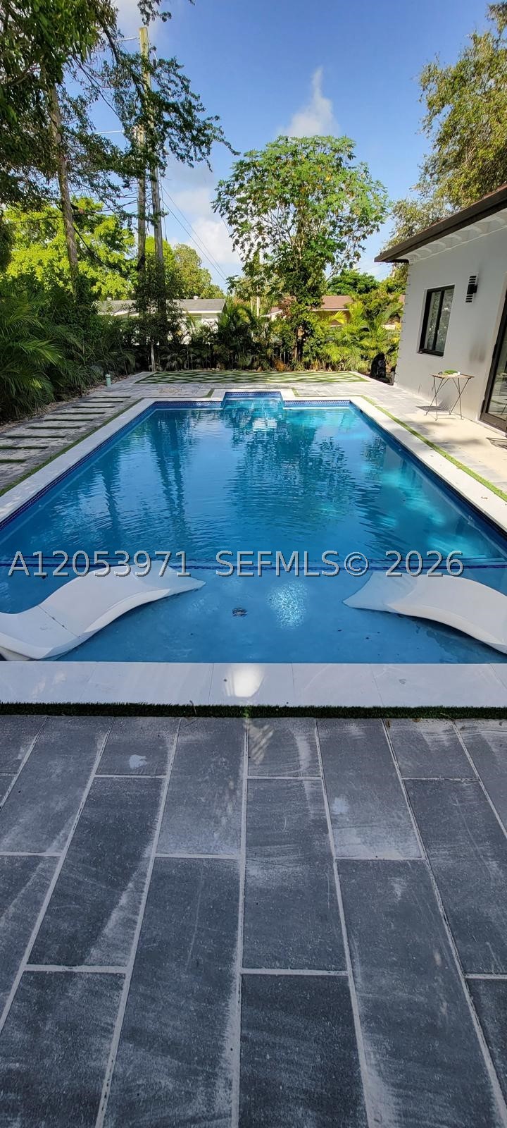 5901 SW 64th St, South Miami FL 33143