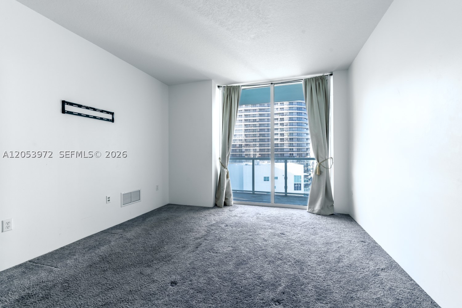 1900 N Bayshore Dr #3809, Miami FL 33132