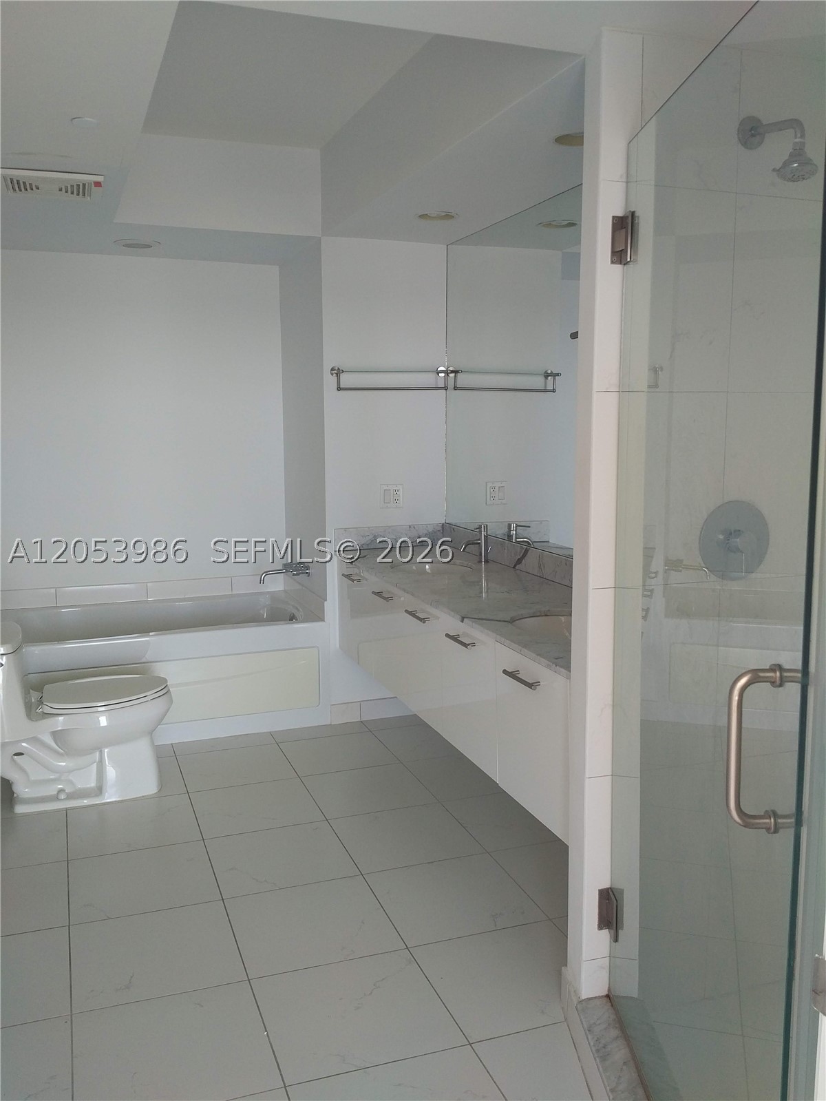 500 BRICKELL AVE #3200, Miami FL 33131