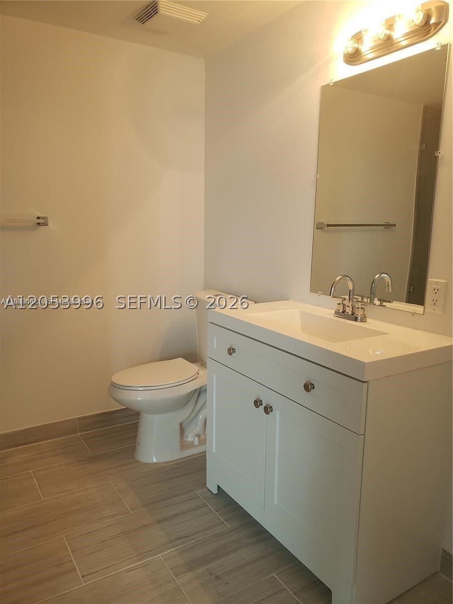 350 S Miami Ave #1603, Miami FL 33130