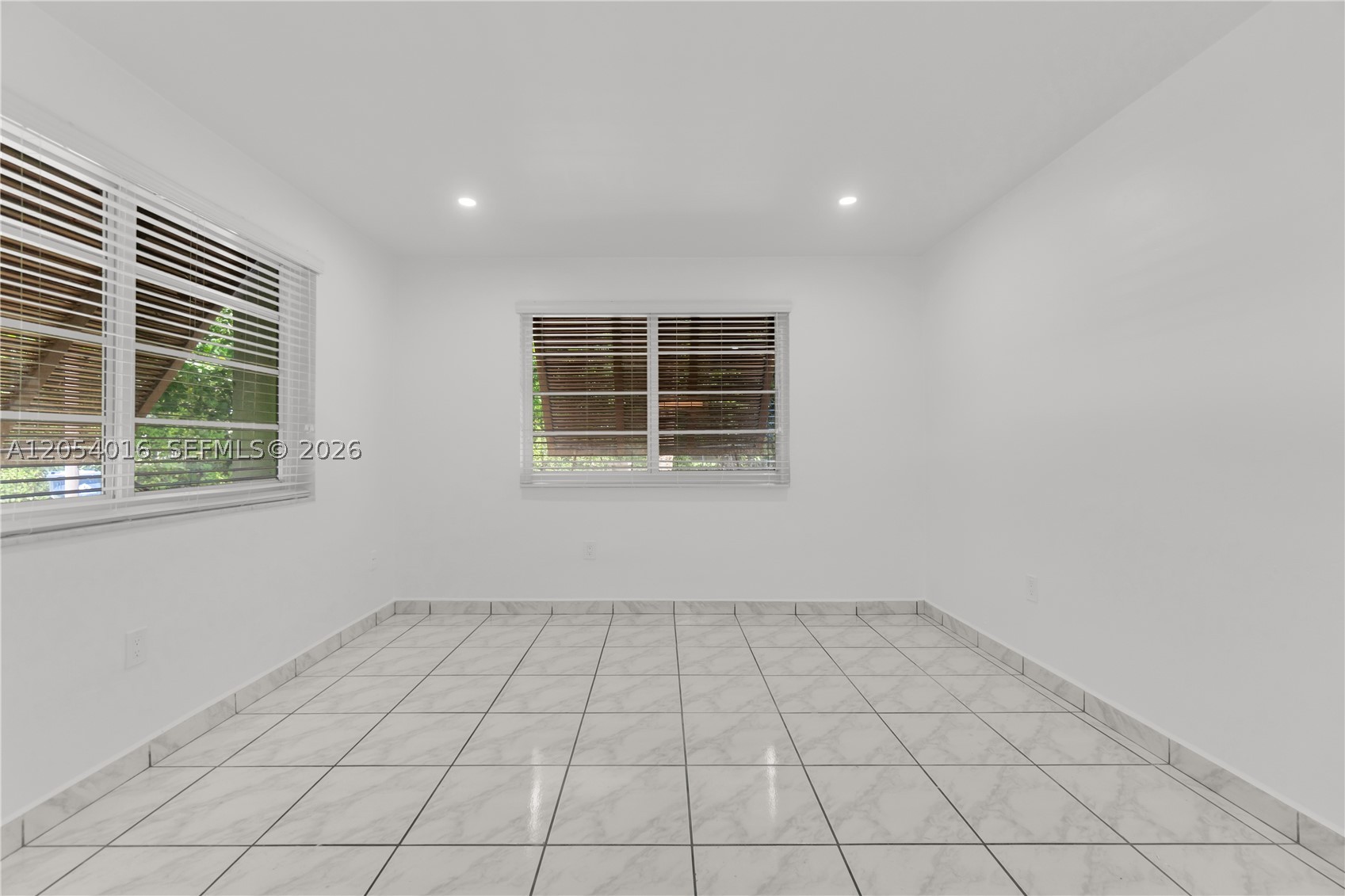9354 SW 77th Ave #I1, Miami FL 33156
