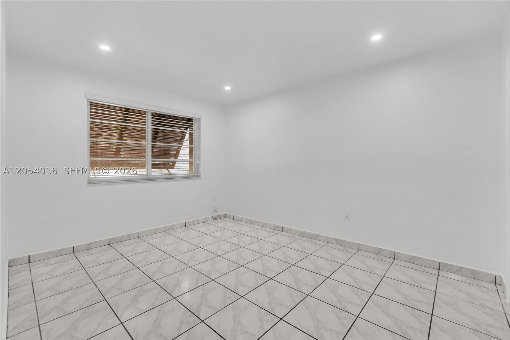 9354 SW 77th Ave #I1, Miami FL 33156