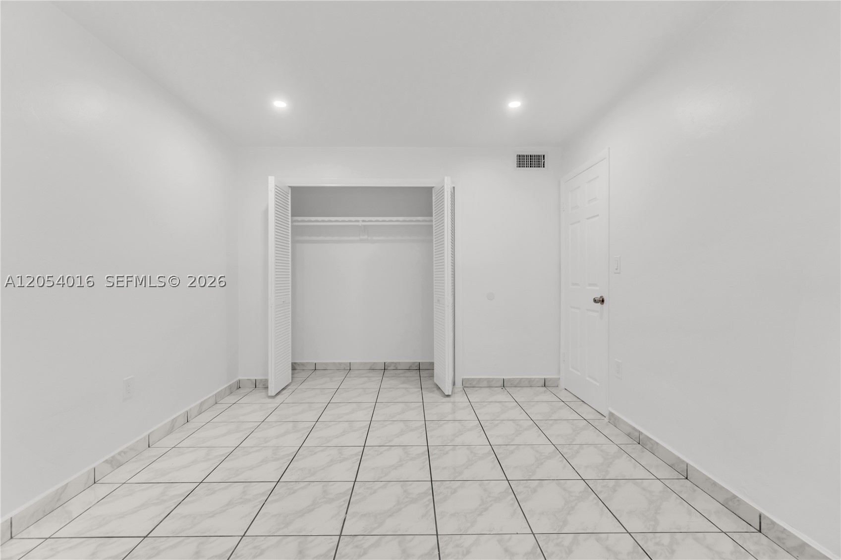 9354 SW 77th Ave #I1, Miami FL 33156