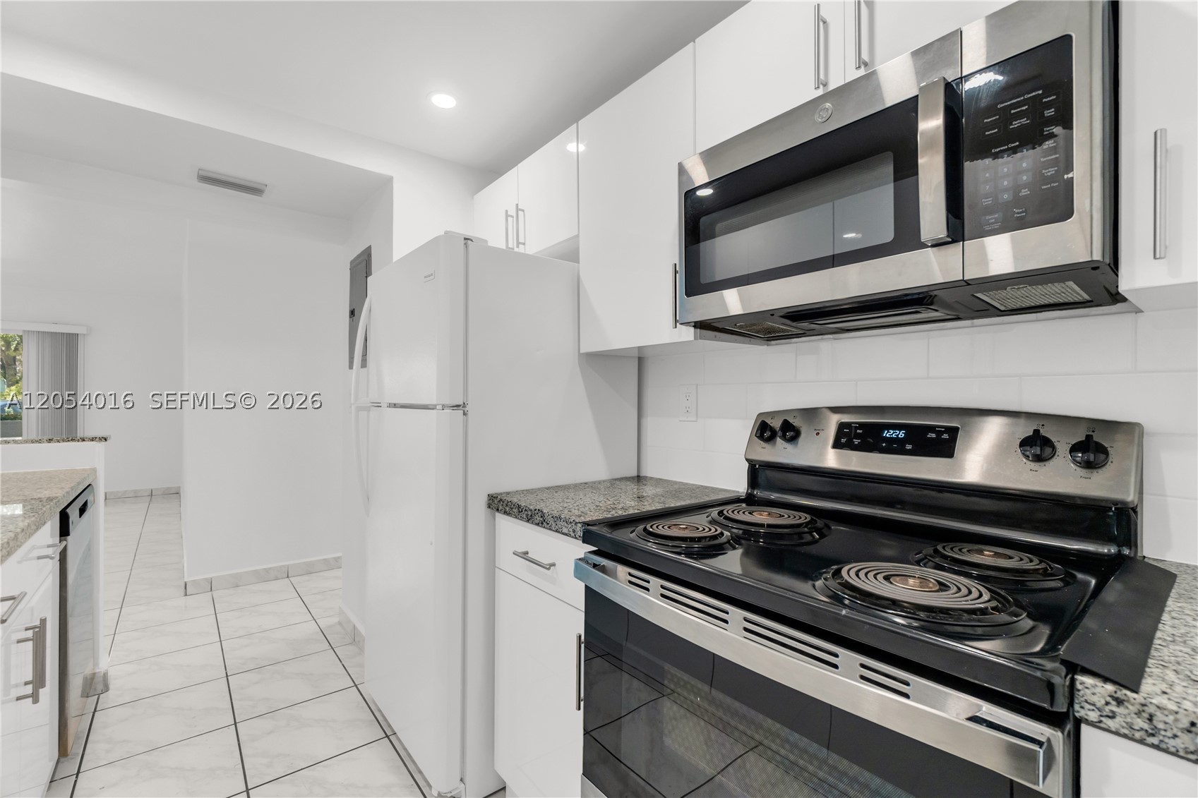 9354 SW 77th Ave #I1, Miami FL 33156