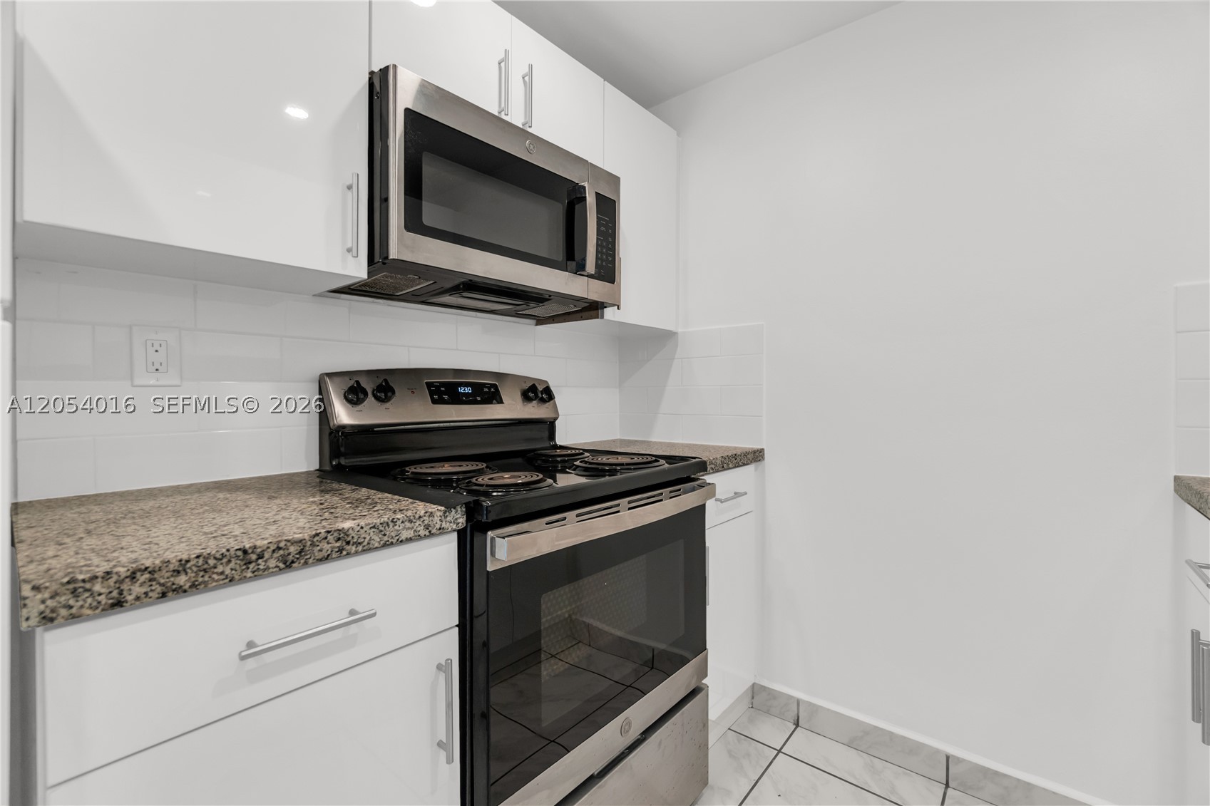 9354 SW 77th Ave #I1, Miami FL 33156
