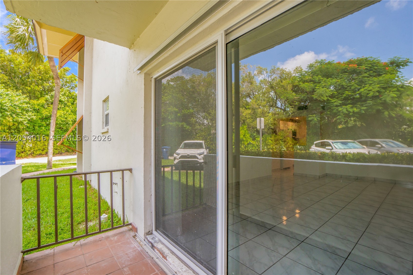 9354 SW 77th Ave #I1, Miami FL 33156