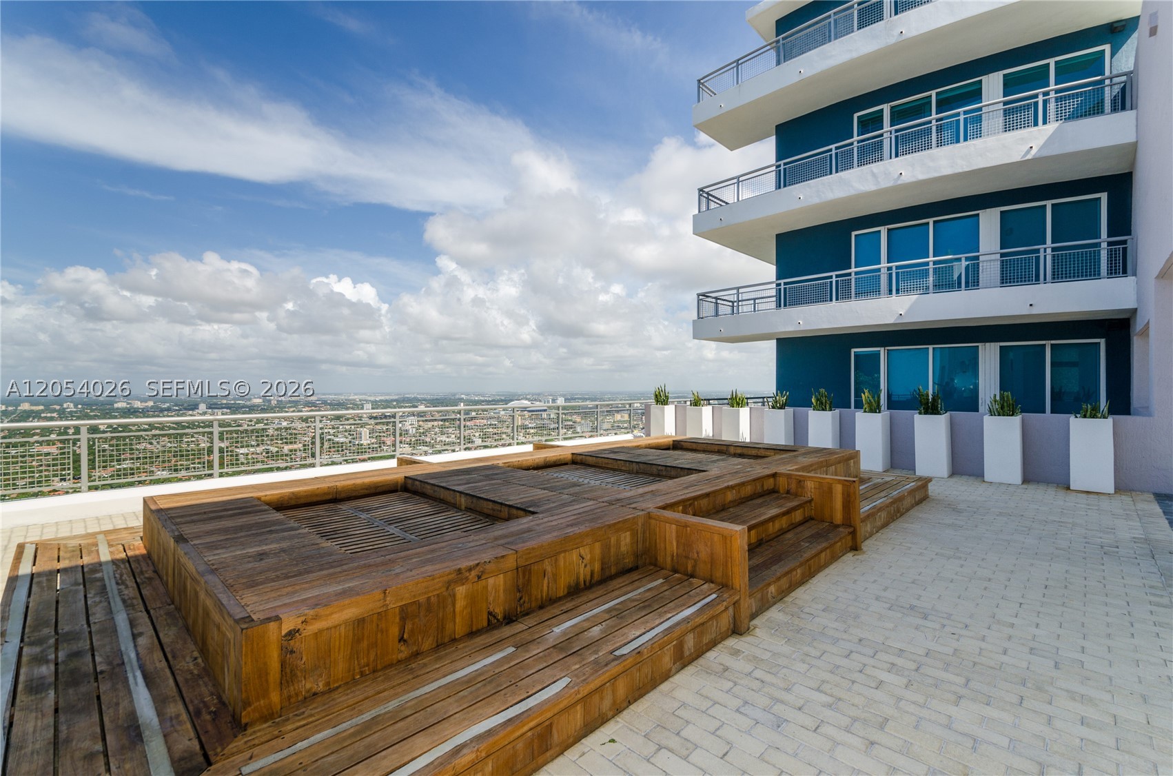 60 SW 13th St #4808, Miami FL 33130