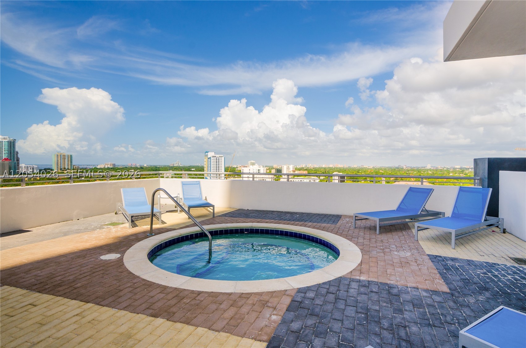 60 SW 13th St #4808, Miami FL 33130