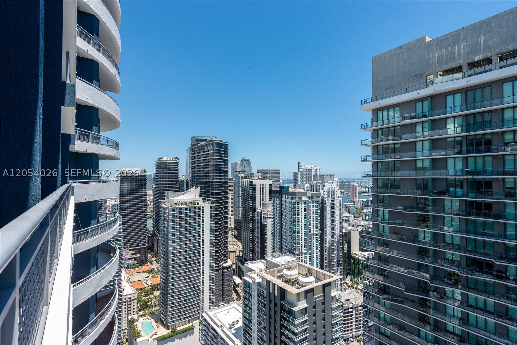 60 SW 13th St #4808, Miami FL 33130