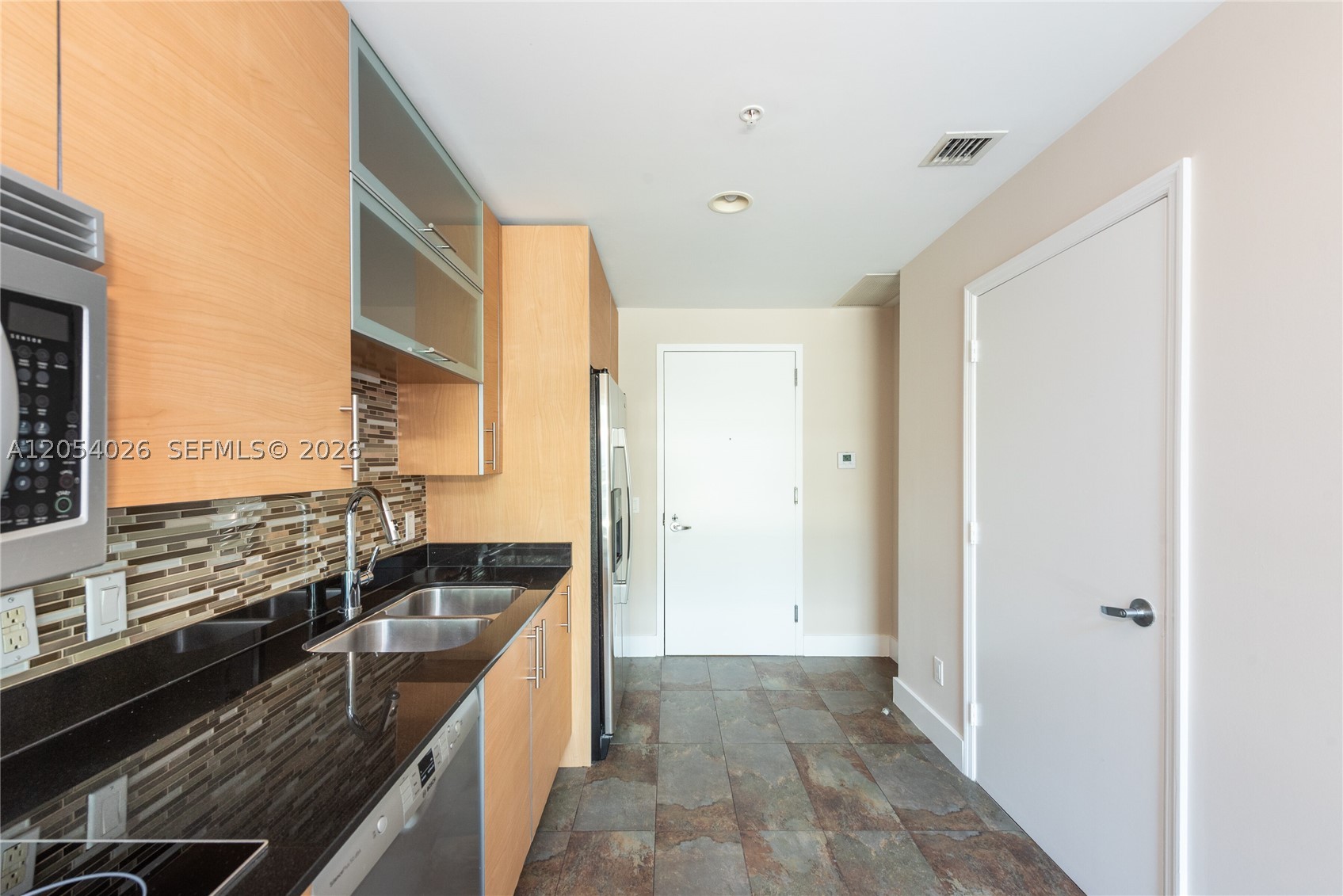 60 SW 13th St #4808, Miami FL 33130