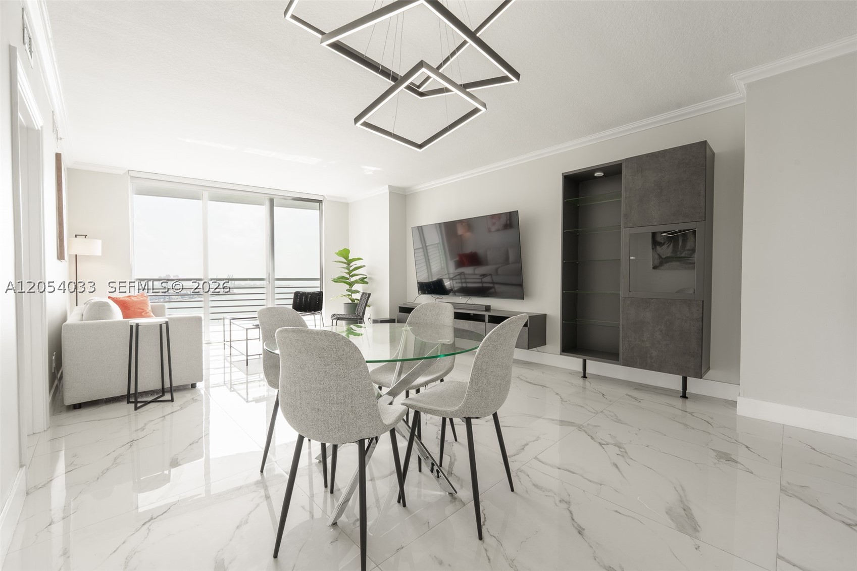 325 S Biscayne Blvd #3326, Miami FL 33131