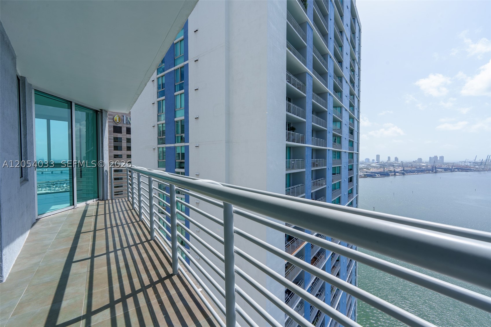 325 S Biscayne Blvd #3326, Miami FL 33131