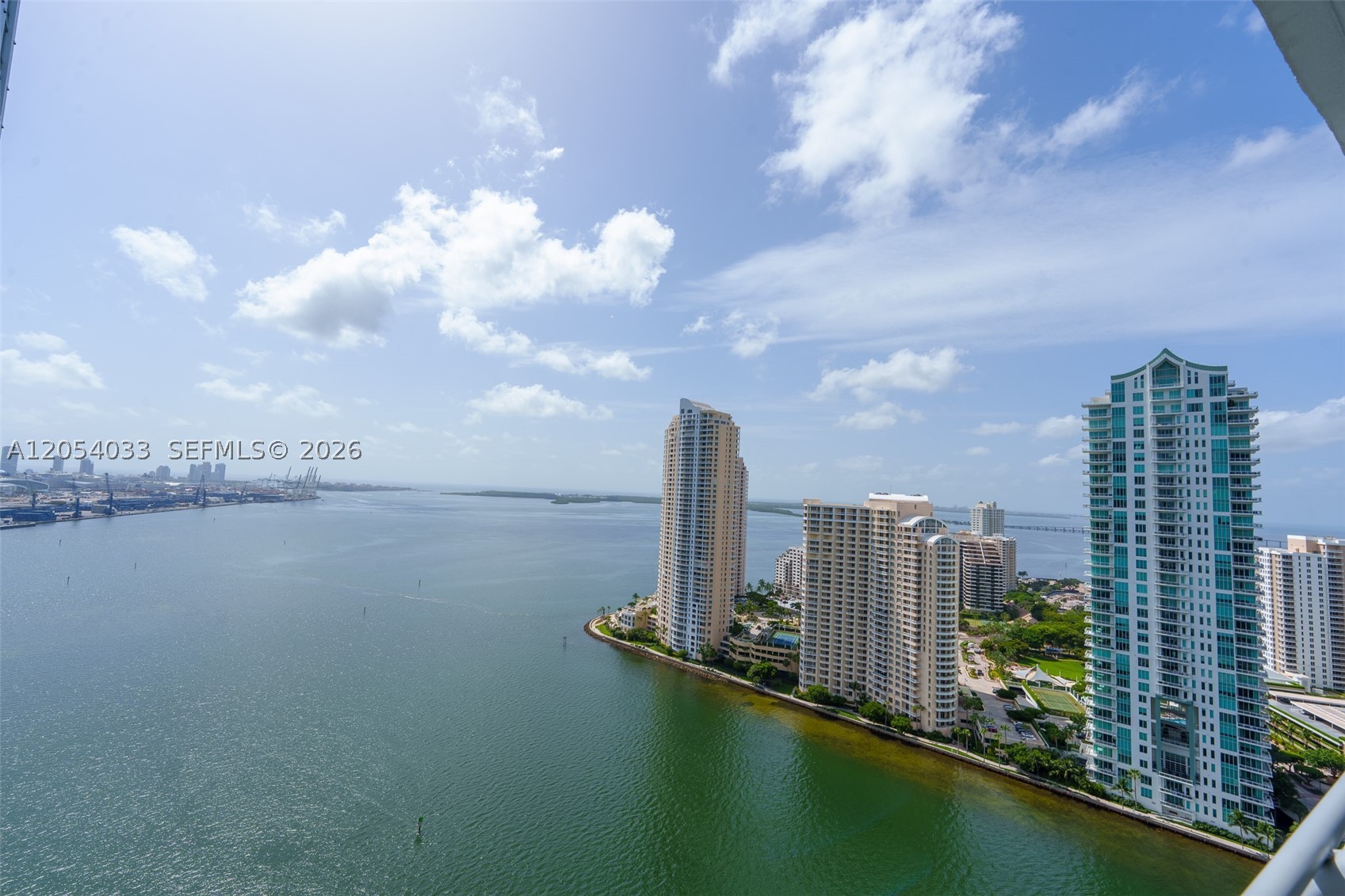 325 S Biscayne Blvd #3326, Miami FL 33131