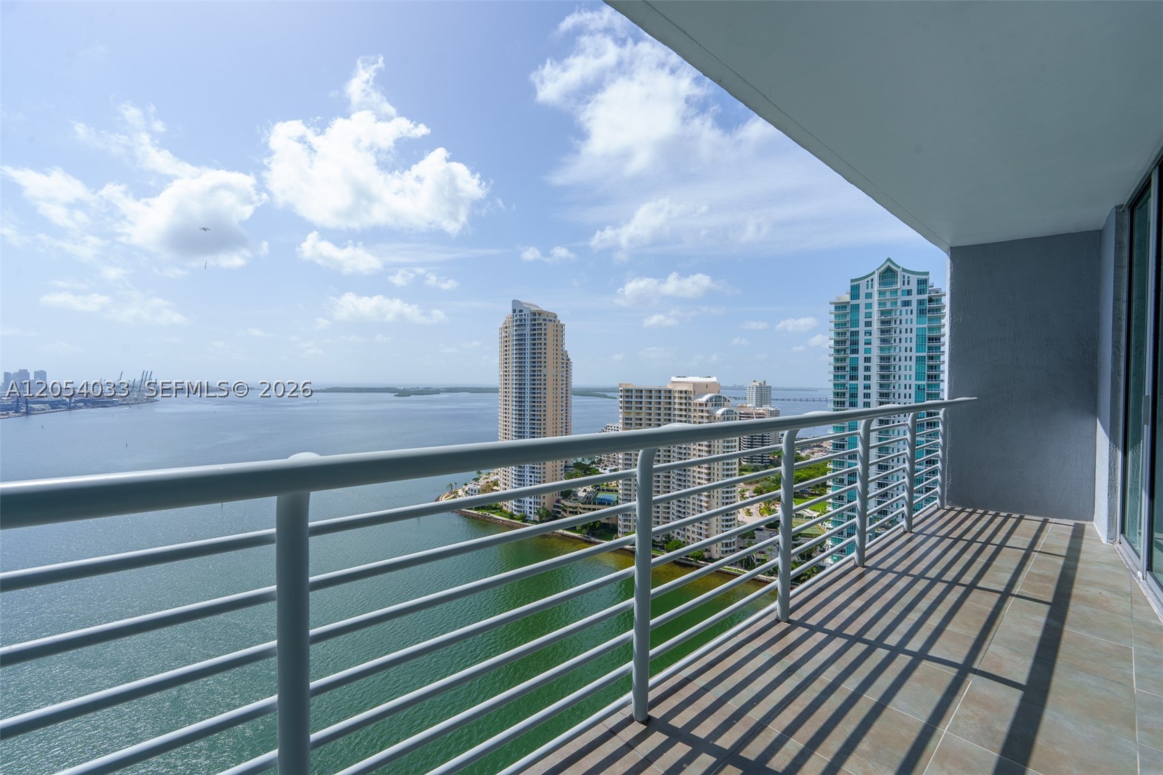 325 S Biscayne Blvd #3326, Miami FL 33131