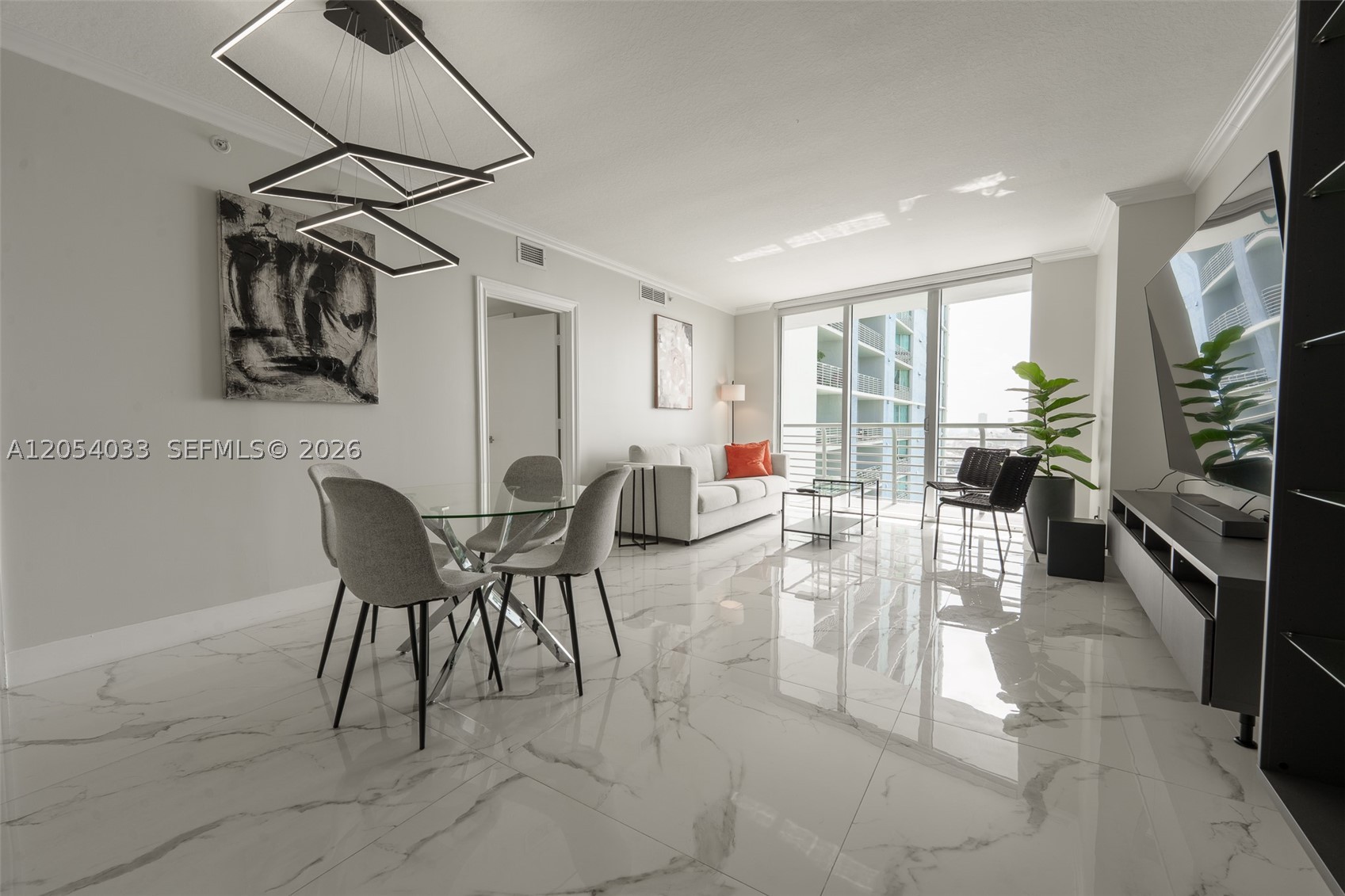 325 S Biscayne Blvd #3326, Miami FL 33131