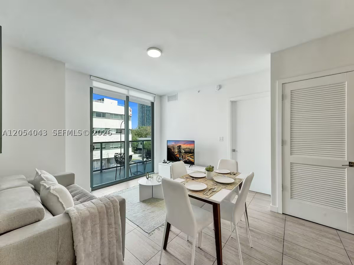 3900 Biscayne Blvd #S-216, Miami FL 33137
