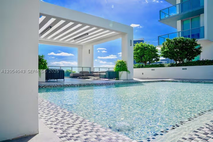 3900 Biscayne Blvd #S-216, Miami FL 33137