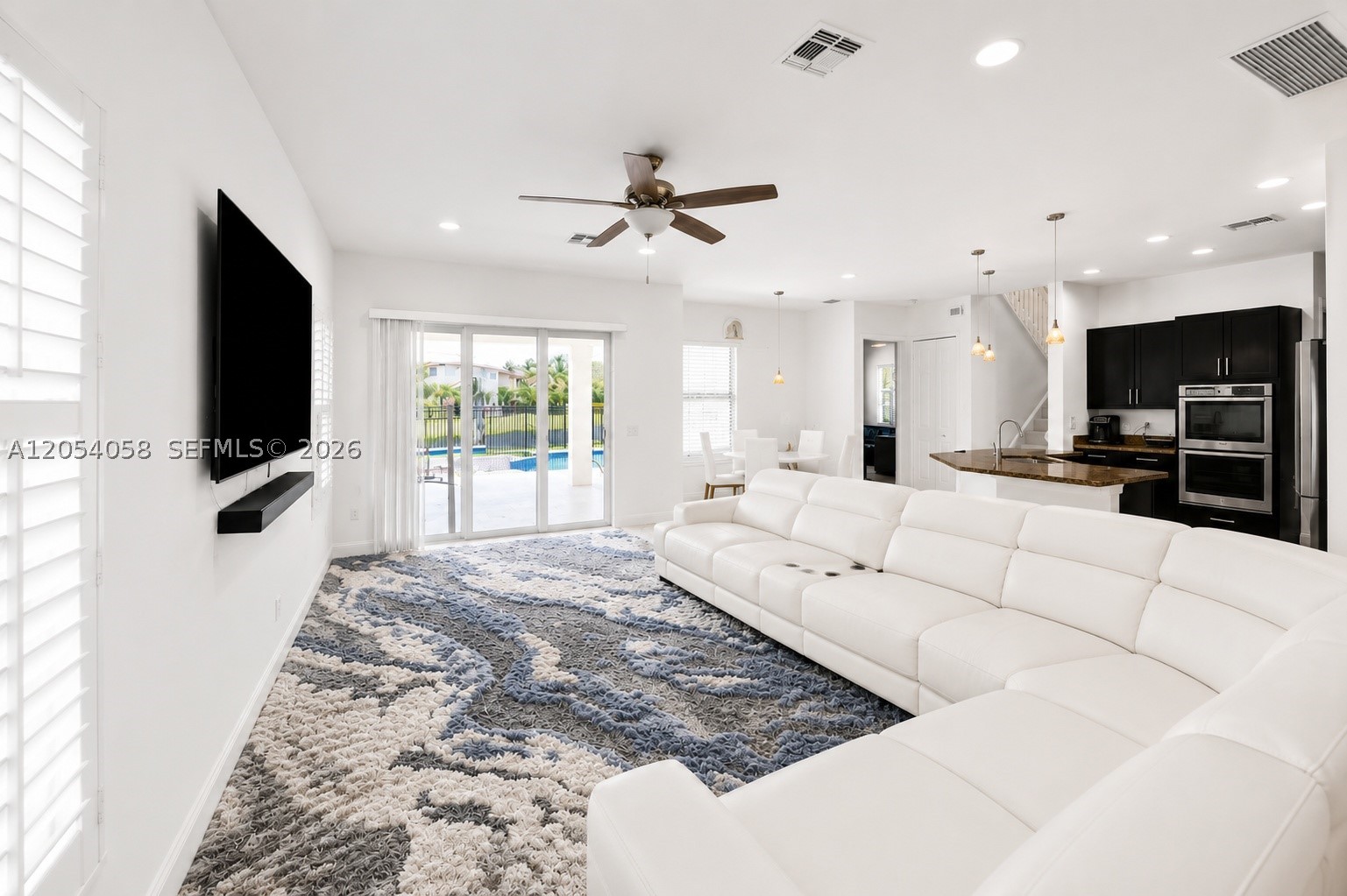 4587 San Mellina Dr, Coconut Creek FL 33073