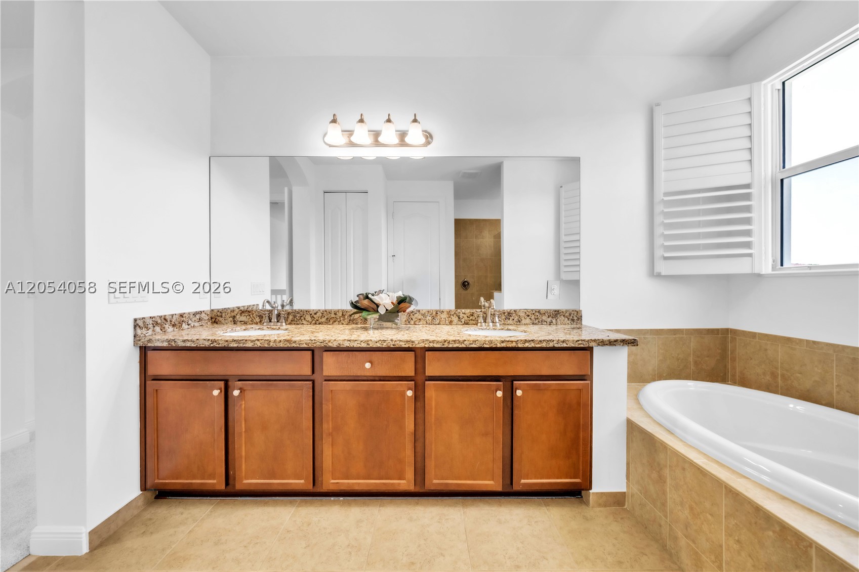 4587 San Mellina Dr, Coconut Creek FL 33073