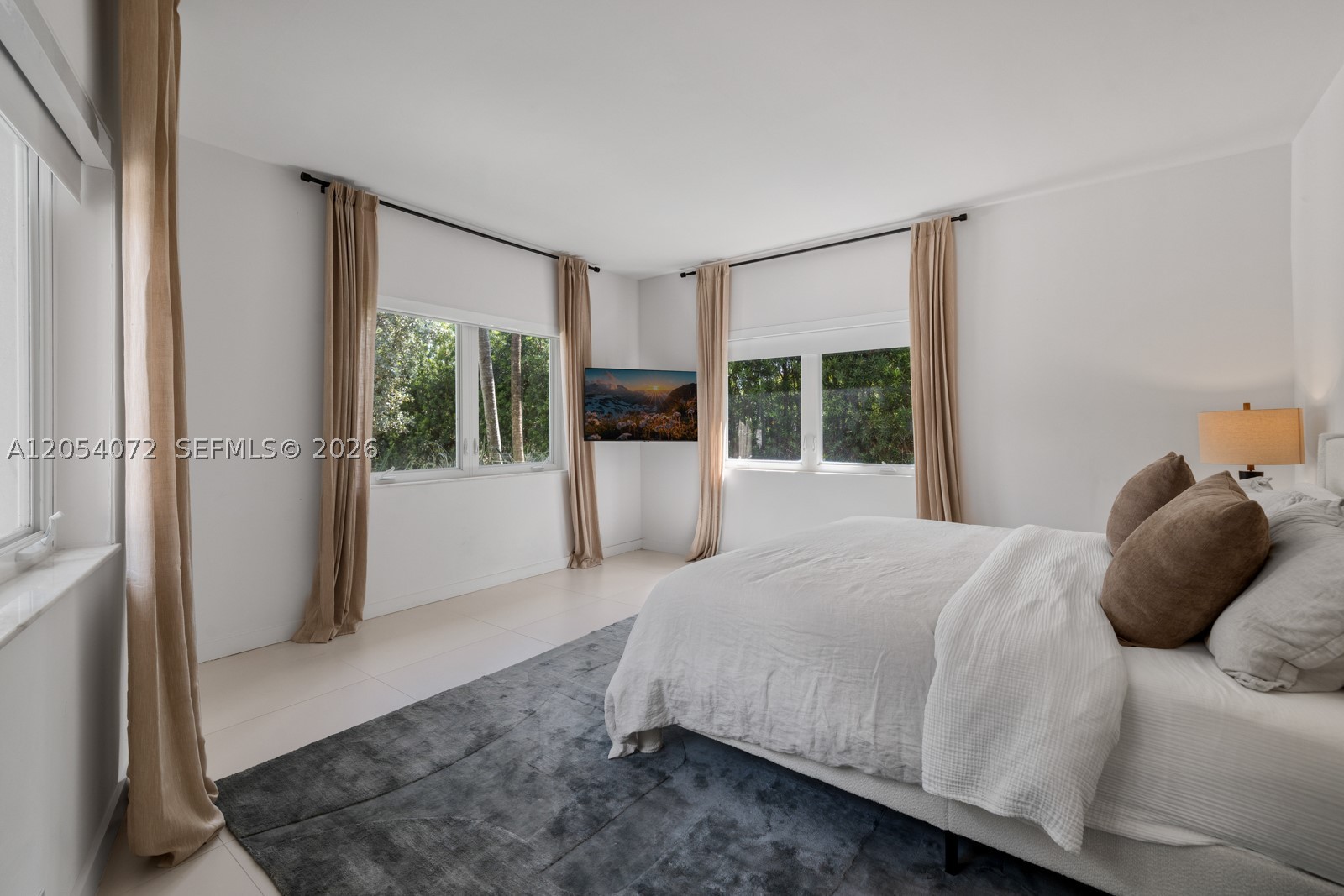 1300 S Venetian Way, Miami FL 33139