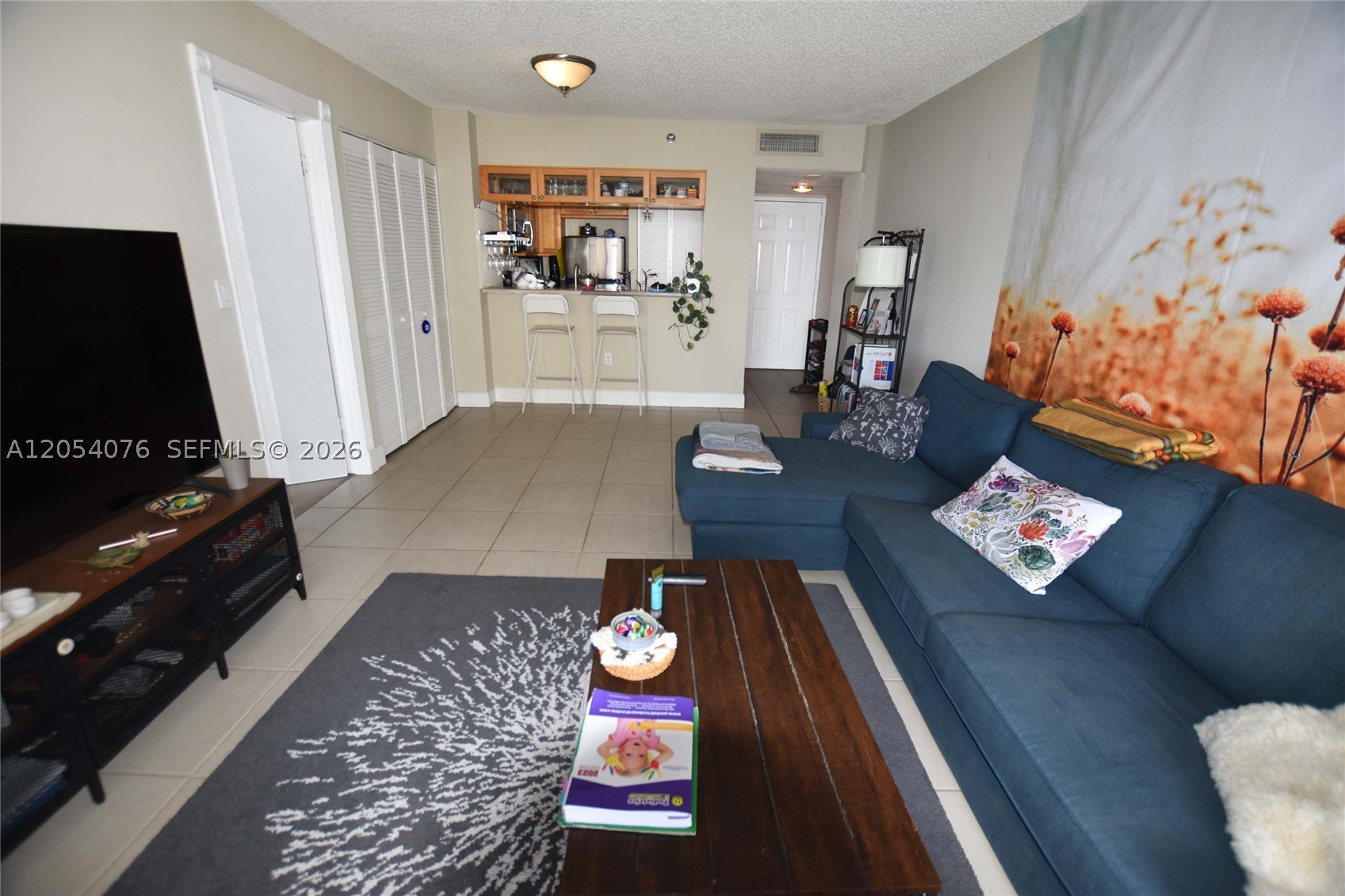 540 Brickell Key Dr #1414, Miami FL 33131