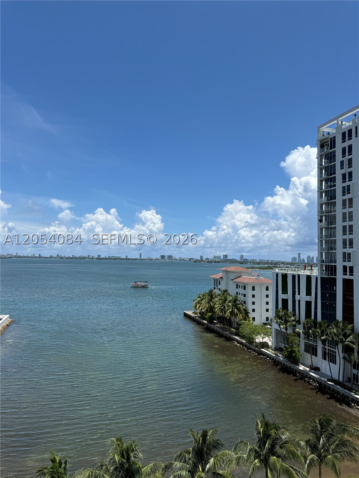 460 NE 28th St #803, Miami FL 33137