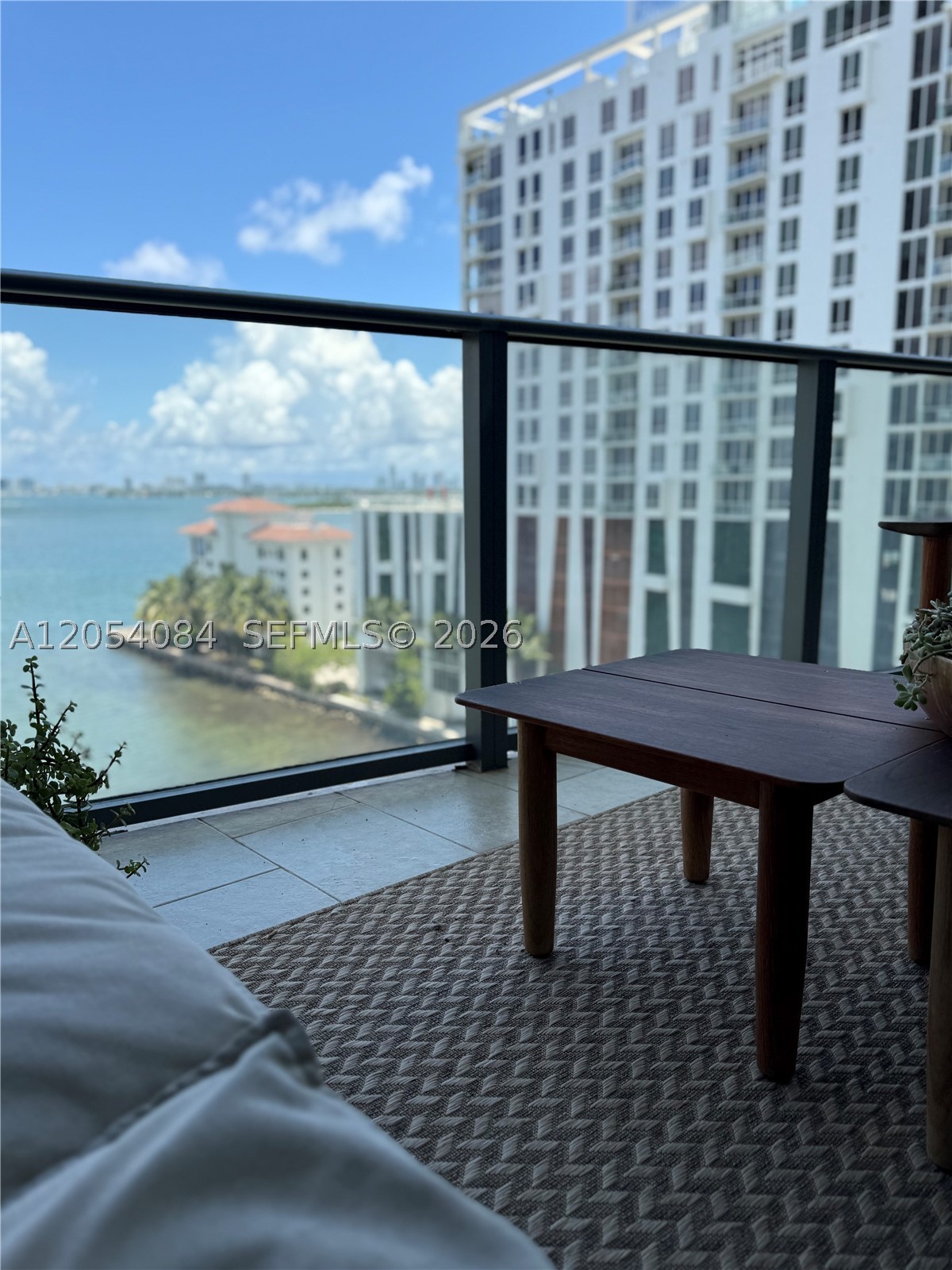 460 NE 28th St #803, Miami FL 33137