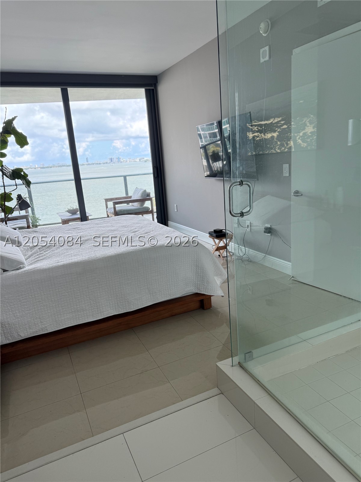 460 NE 28th St #803, Miami FL 33137