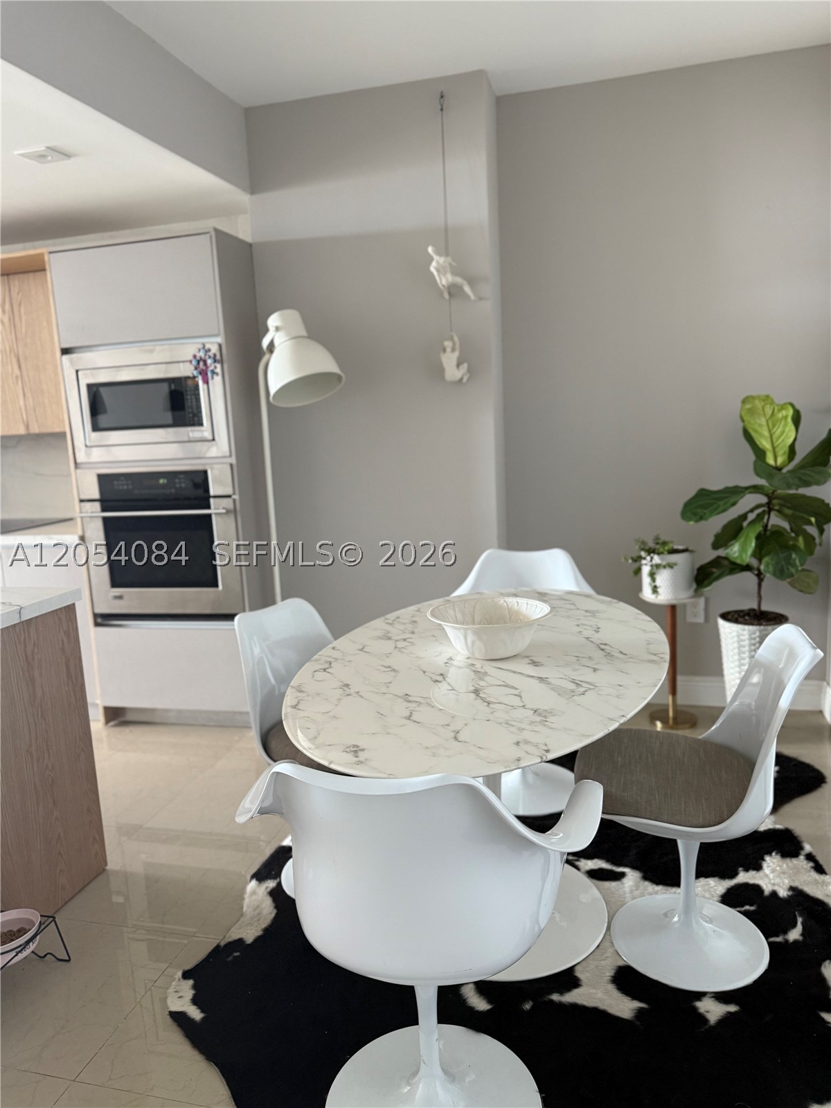 460 NE 28th St #803, Miami FL 33137